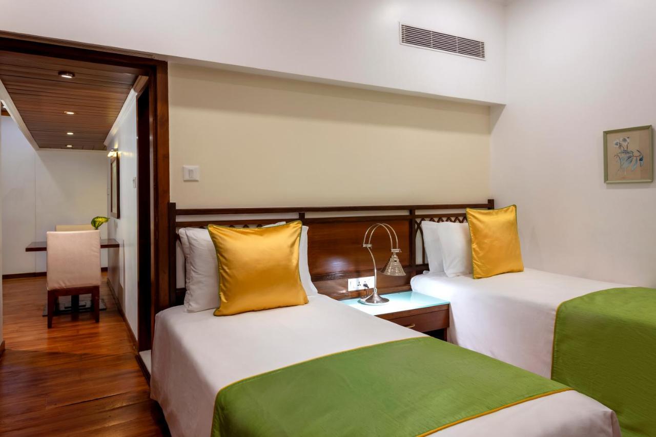 卡拉维尔海滩度假村 瓦卡 外观 照片 A room at the Taj Bengal