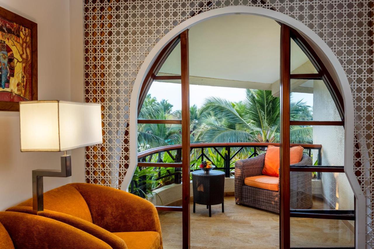 卡拉维尔海滩度假村 瓦卡 外观 照片 A room at the Taj Bengal