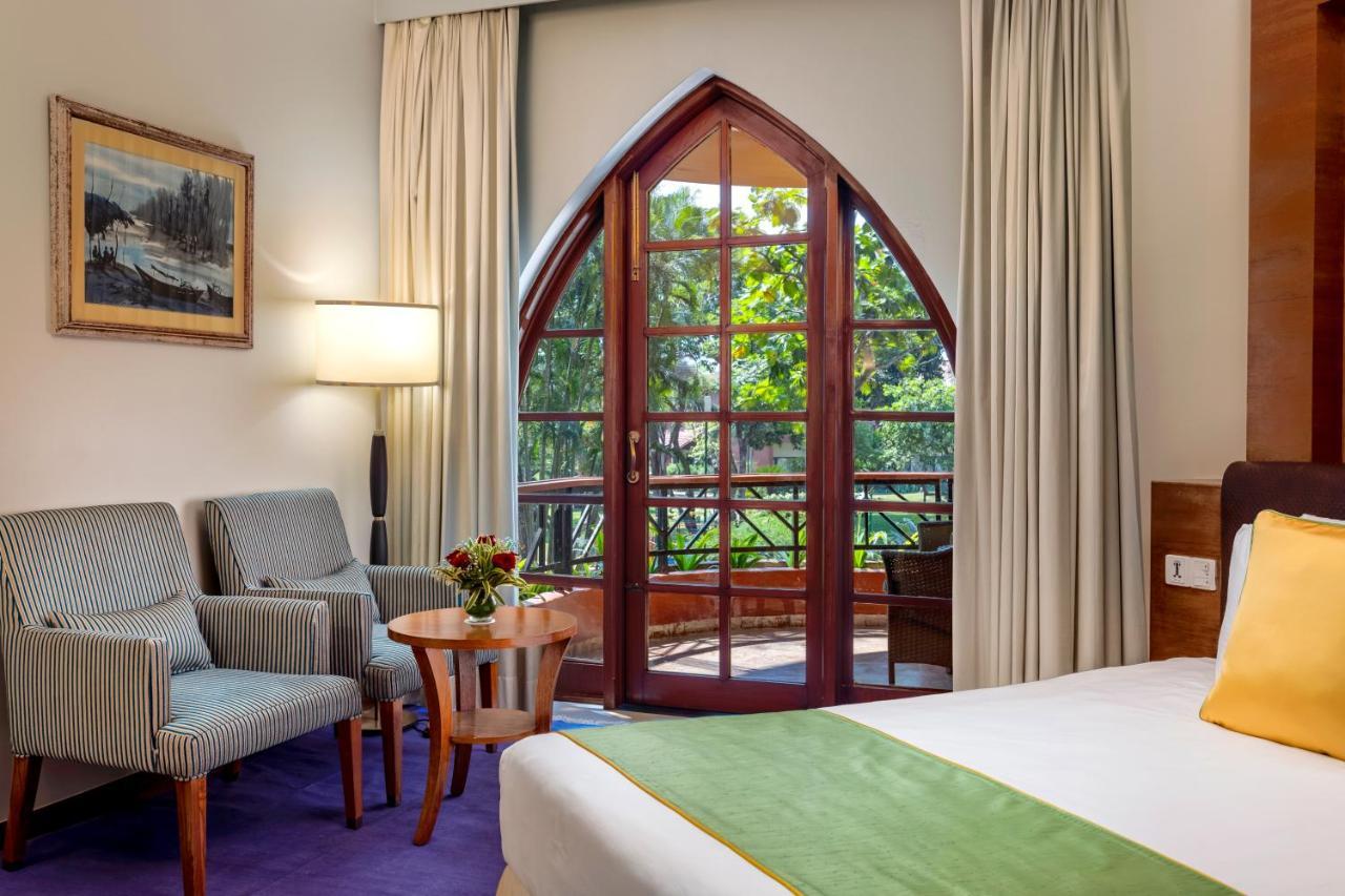 卡拉维尔海滩度假村 瓦卡 外观 照片 A room at the hotel