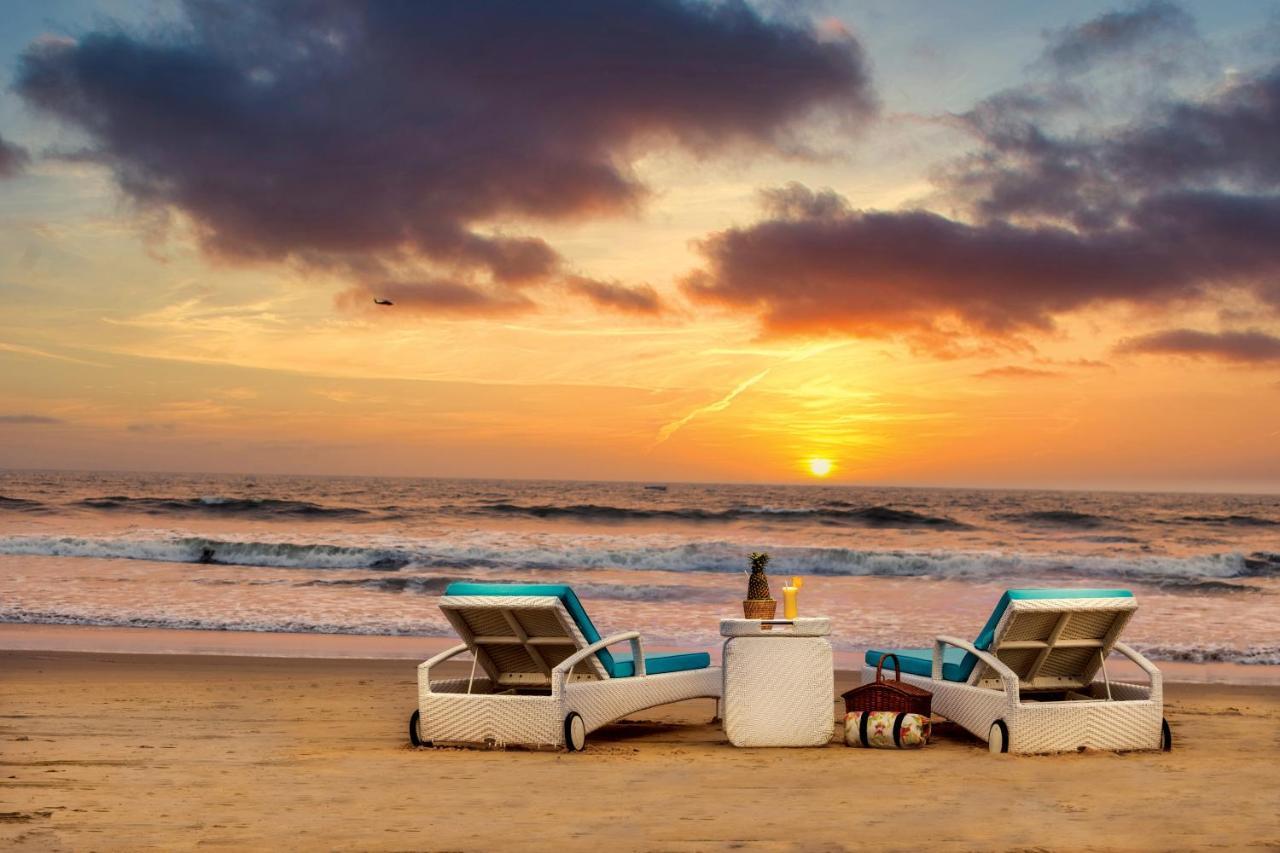 卡拉维尔海滩度假村 瓦卡 外观 照片 Sunset at the beach