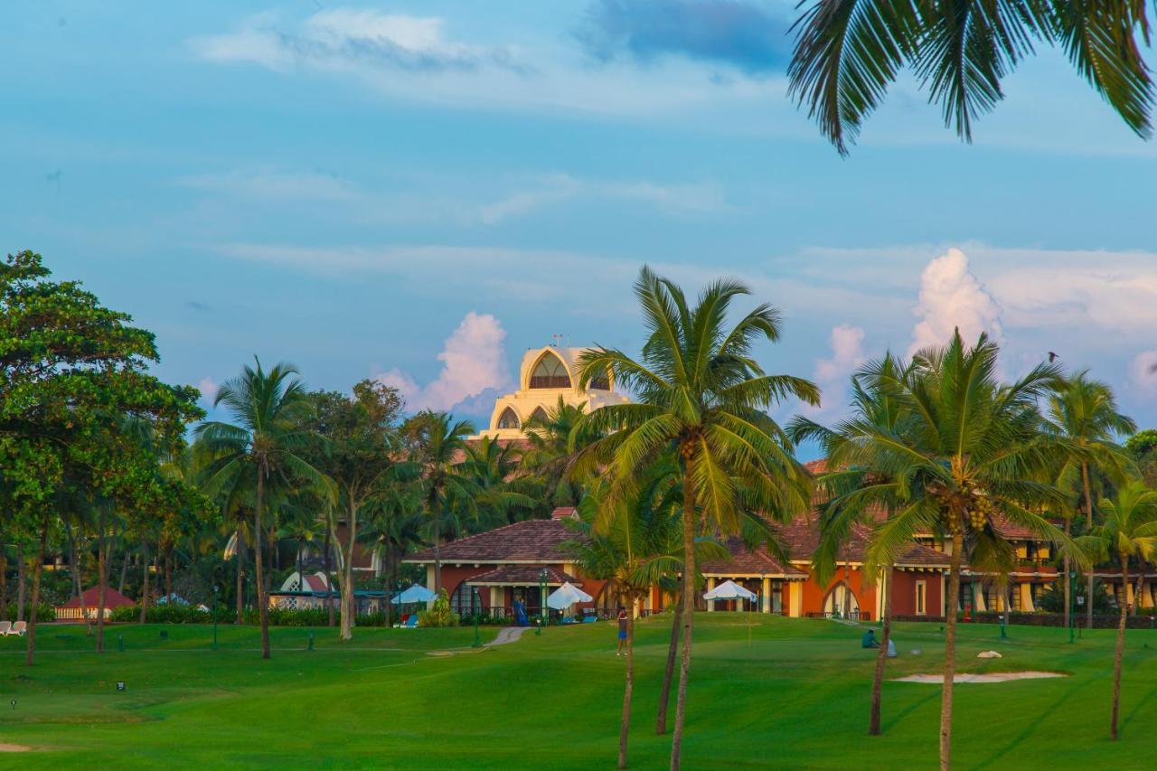 卡拉维尔海滩度假村 瓦卡 外观 照片 The Royal Golf Course at The Oberoi, Mumbai