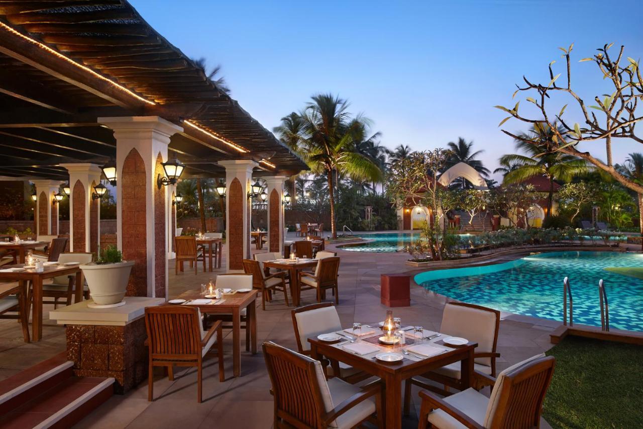 卡拉维尔海滩度假村 瓦卡 外观 照片 The poolside at the Taj Bengal